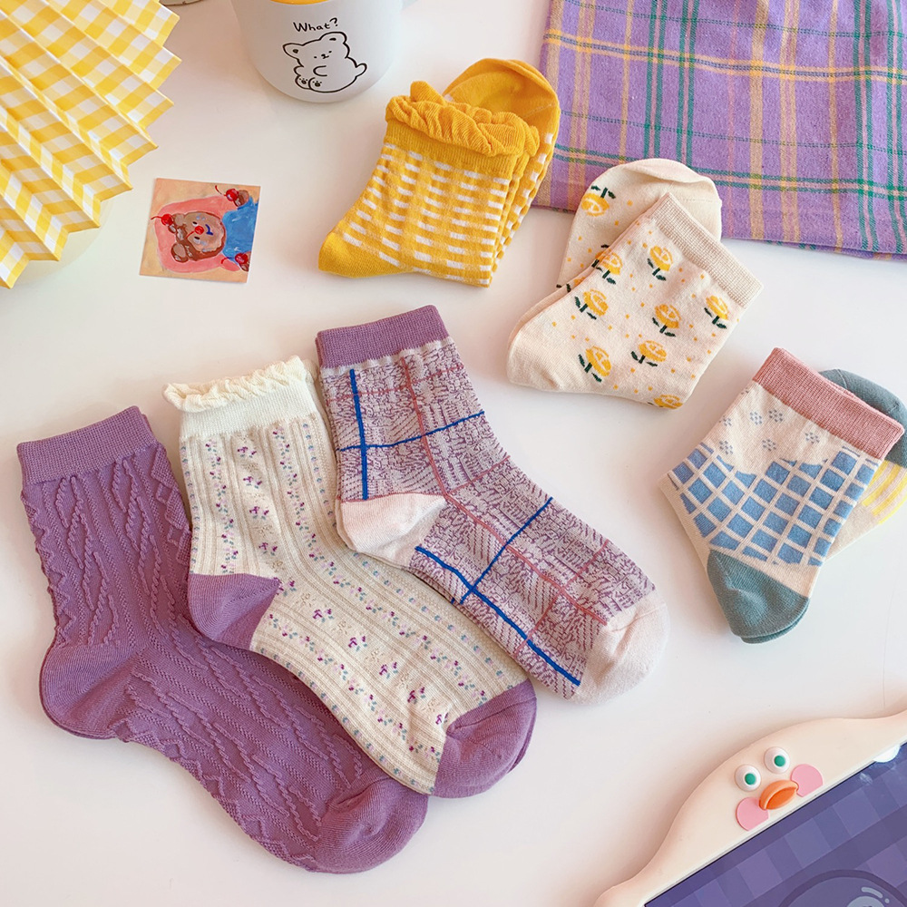 Vớ ống Nhật Bản thời trang thu đông dễ phối trang phục | BigBuy360 - bigbuy360.vn