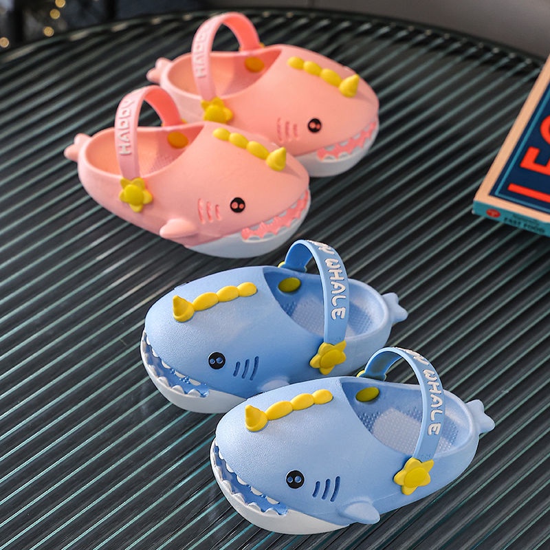 Dép Đế Bằng Họa Tiết Cá Mập Hoạt Hình Dễ Thương Cho Bé