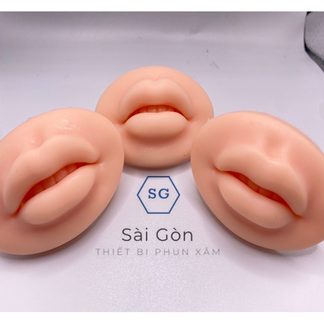 Môi giả học phun xăm thẫm mỹ