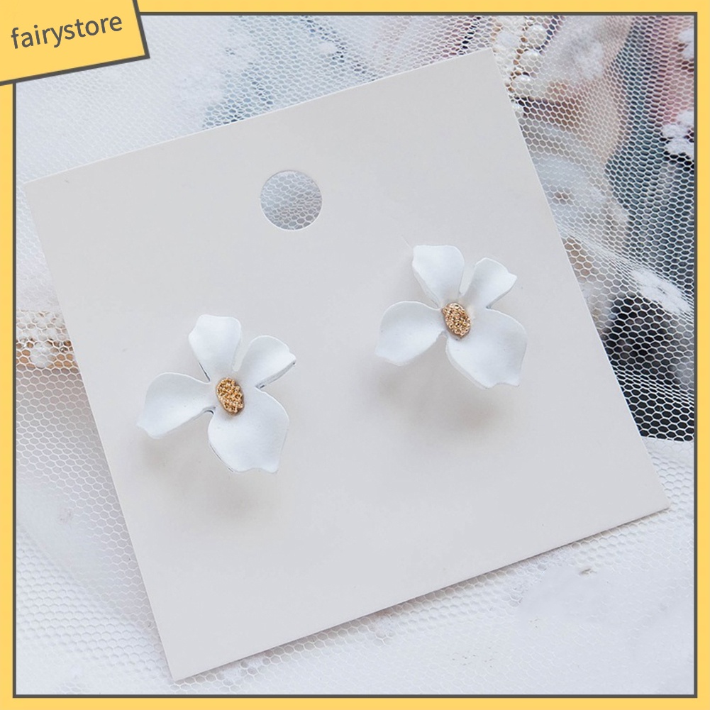 Khuyên tai mặt hình hoa xinh xắn dễ thương dành cho nữ