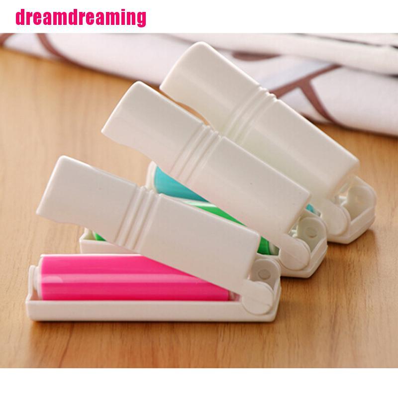 Cây Lăn Bụi Quần Áo Nhiều Màu Sắc Tiện Dụng