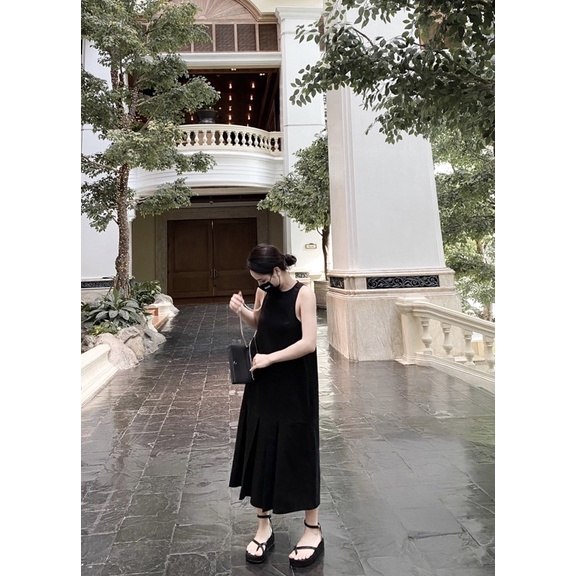 SHU SHI - Váy Sát Nách Xếp Ly Linen