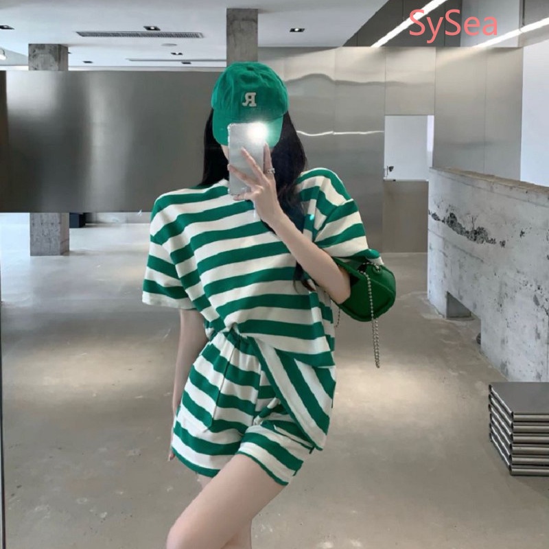 Set Đồ Thể Thao Kẻ Sọc Thời Trang Mùa Hè Năng Động Cho Nữ