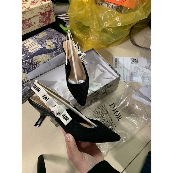 ♥️ Sandal bít mũi, vải gai xịn xò, fullbox + túi giấy + hoá đơn( video và 4 ảnh cuối là shop tự chụp)