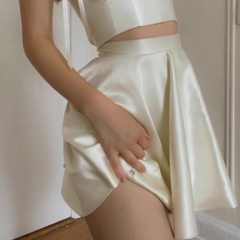 Set Áo Corset 2 Dây Đan Dây Lưng & Chân Váy Xoè Lụa Satin