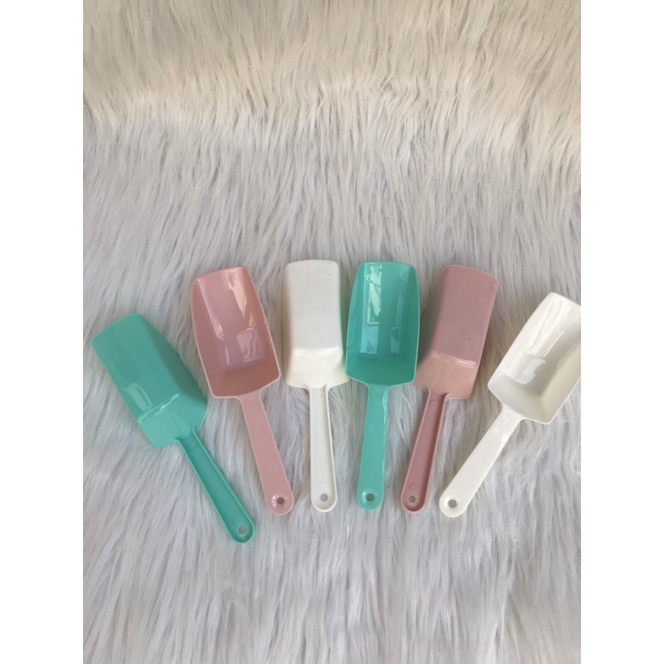 Xẻng xúc thức ăn cho chó mèo