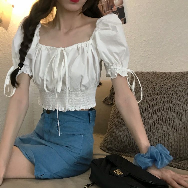 Áo chiffon croptop tay phồng thiết kế cổ vuông trẻ trung