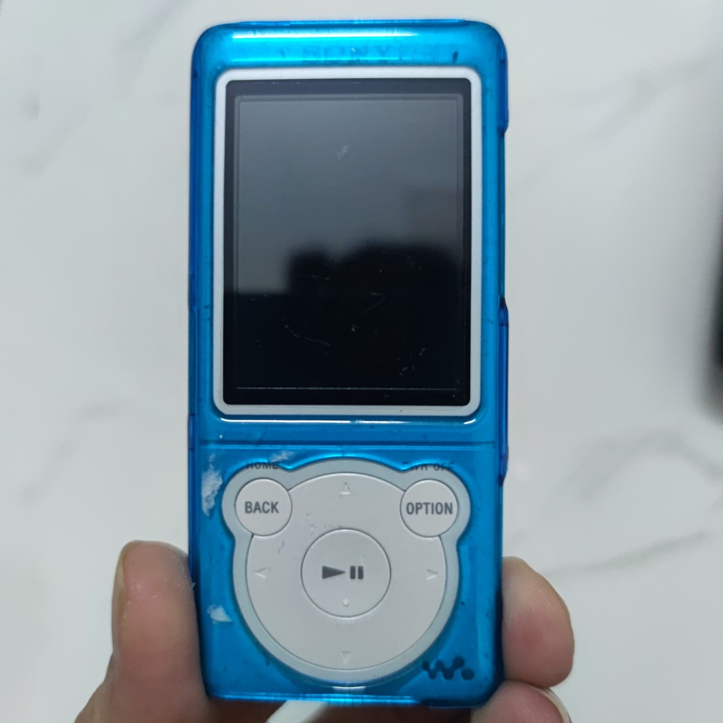 Máy nghe nhạc sony hàng chính hãng cũ bh 1 tháng