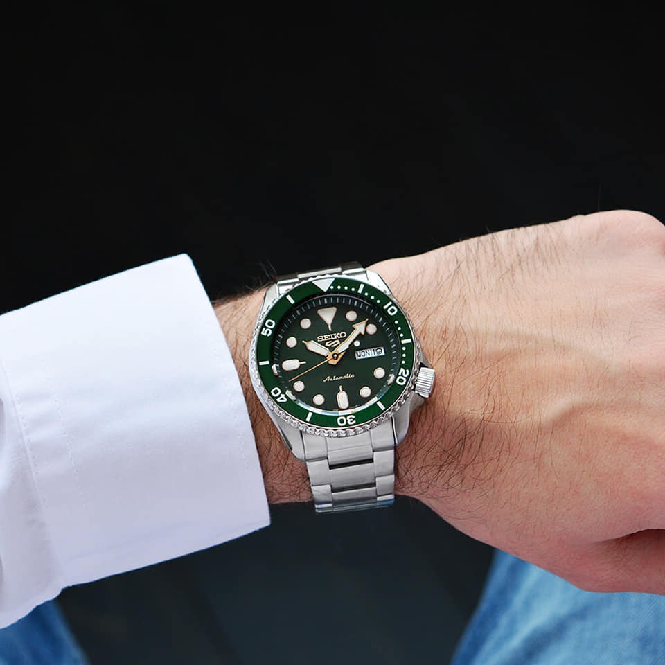 Đồng hồ nam Seiko 5 Sport Green SRPD63K1  chính hãng