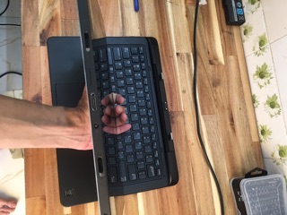 Laptop Dell 2 trong 1 7350