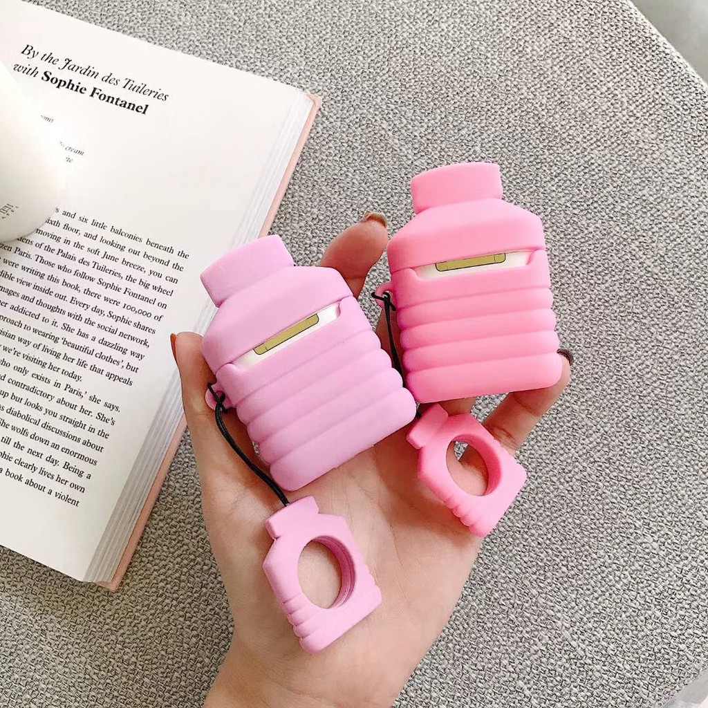 Vỏ silicone bảo vệ hộp sạc tai nghe AirPods hình chai nước Boys Tears độc đáo