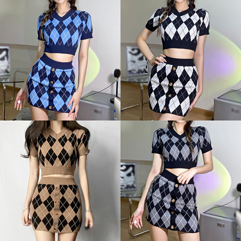 Bộ Áo Croptop Dệt Kim Ngắn Tay Cổ Chữ V + Chân Váy Eo Cao Gợi Cảm Cho Nữ