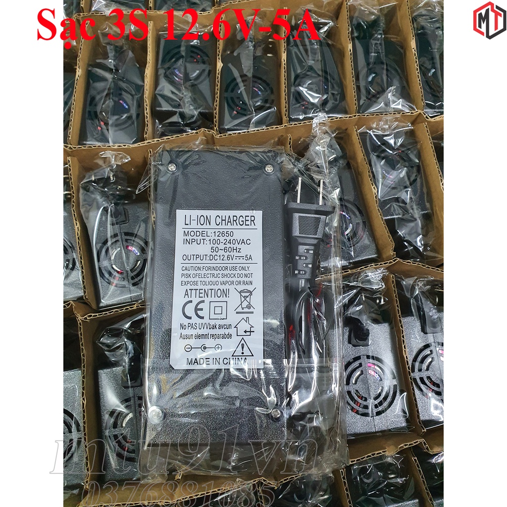 Sạc 3S 12.6V 5A dùng cho pin Lithium Li-ion 18650 3.7V có quạt