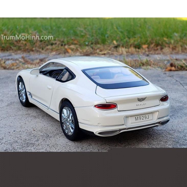 Mô hình xe Bentley Continental GT W12 1:24 XLG