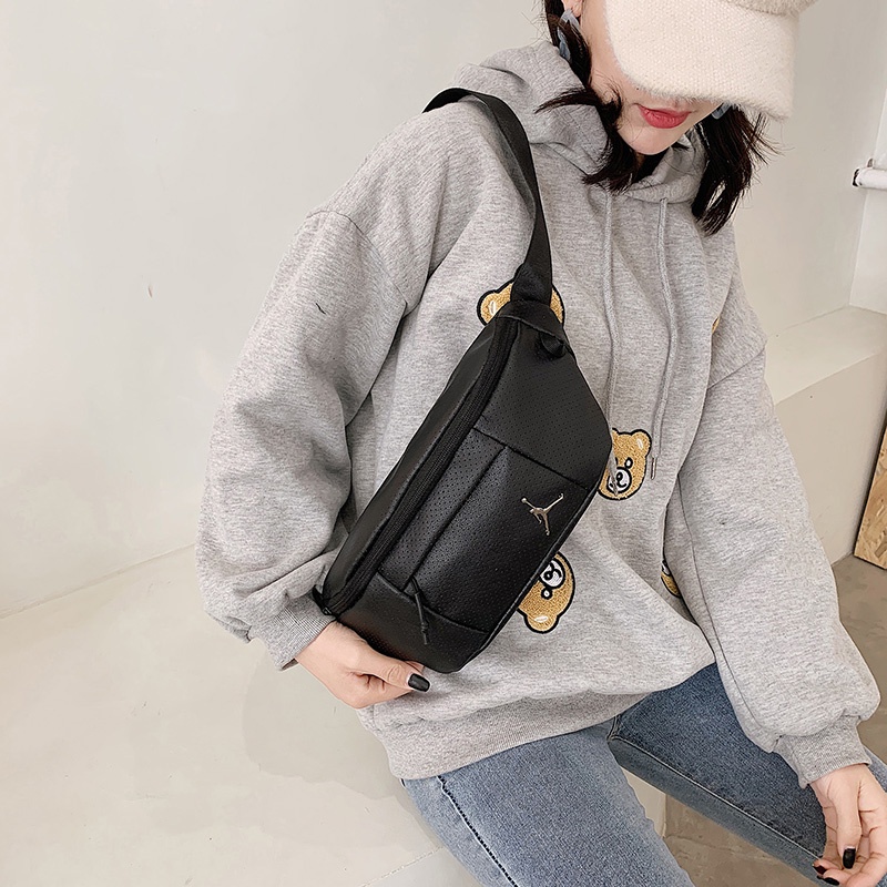 Túi đeo thắt lưng nam Air Jordan Men's Chest Pack trẻ trung sành điệu