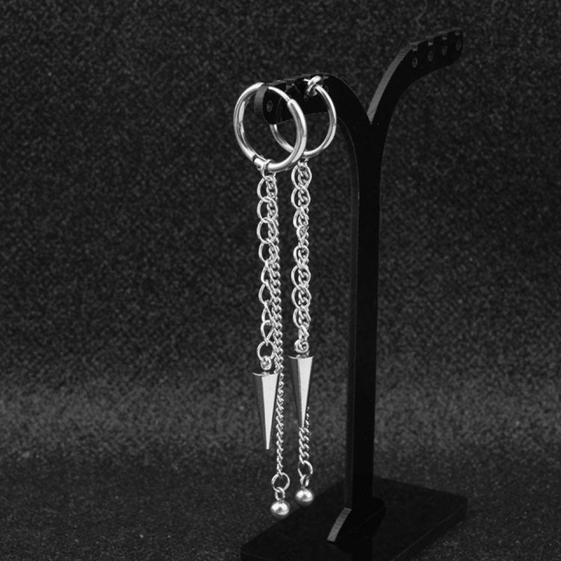 Bông tai chất liệu đồng dáng dài độc đáo