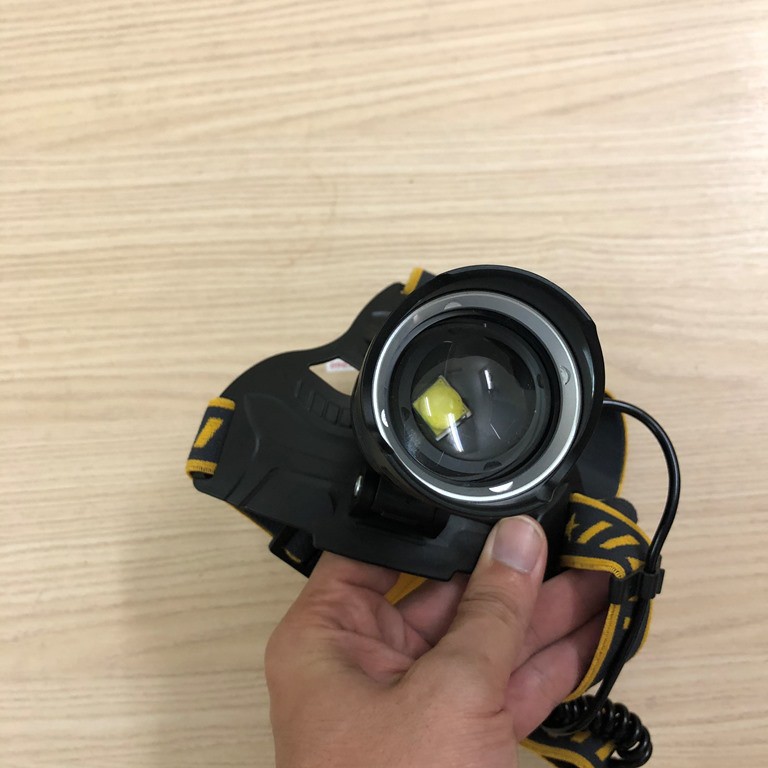 Đèn Pin đội đầu hàng khủng Ultra fire P50 Zoom, bóng led 20w cực mạnh, dùng 3 pin cực khỏe