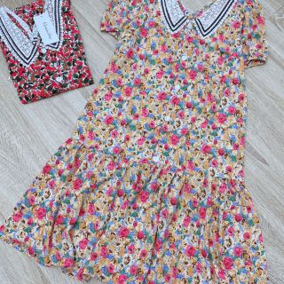 Váy hoa xoè cổ viền ren