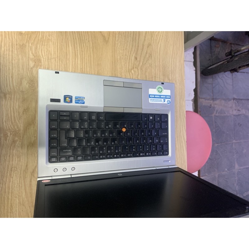 Laptop đồ hoạ chơi game HP 8460p Core i7 /Ram 8Gb Vỏ hợp kim nhôm , Tặng Phụ Kiện