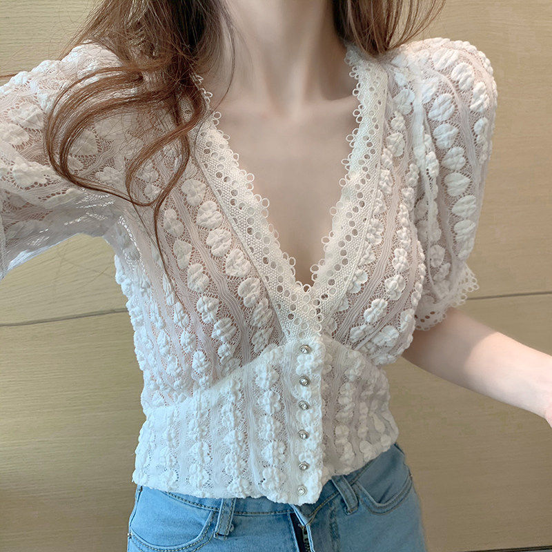 áo kiểu nữ croptop phối ren phong cách Hàn Quốc