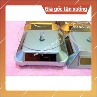 [bao rẻ] Đế xoay trưng bày sản phẩm chạy bằng năng lượng mặt trời và pin