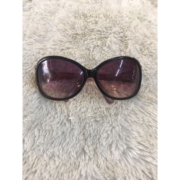 KÍNH HÀNG BÃI XỊN CỦA NỮ ROBERTO CAVVALLI MÃ RC501S
