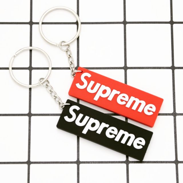 Móc khóa 3D Supreme