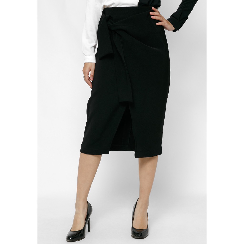 DE LEAH - Chân váy midi buộc nơ - Thời trang thiết kế | BigBuy360 - bigbuy360.vn