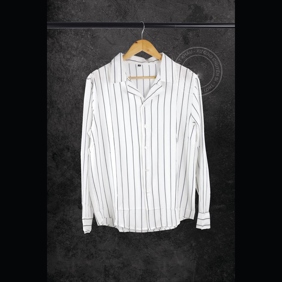Áo Sơ Mi Đen Sọc Dáng Vừa Cổ Vest Nam Nữ