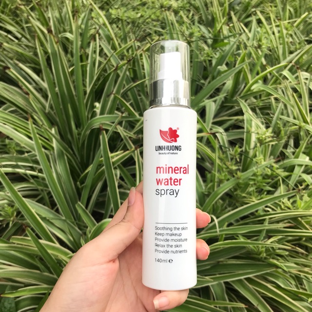 MINERAL WATER SPRAY (xịt khoáng)
