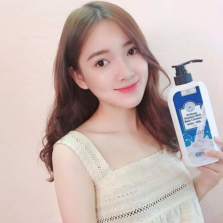 Sữa tắm nước hoa trắng da cao cấp nhập khẩu Hàn Quốc Benew Perfume Moisture Rich Body Cleanser White Milk 500ml