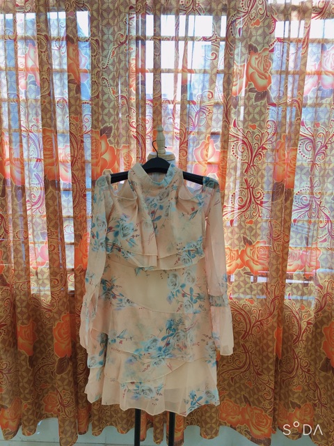 [ẢNH THẬT/ Sẵn] Đầm hoa nhí khoét vai thư ký Kim. Váy hoa tay bèo hai tầng. | BigBuy360 - bigbuy360.vn