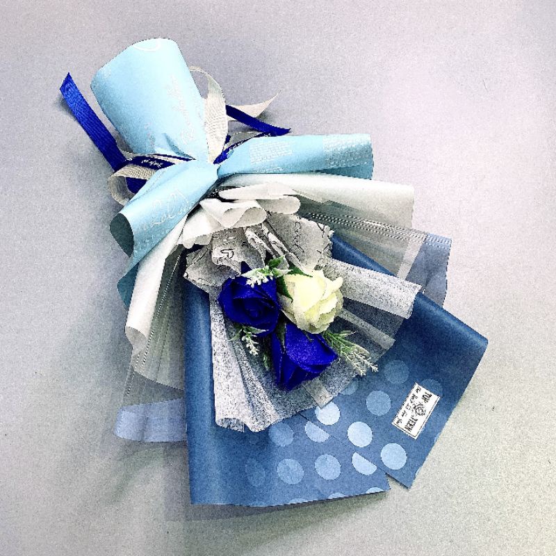 Hoa hồng sáp 3 bông