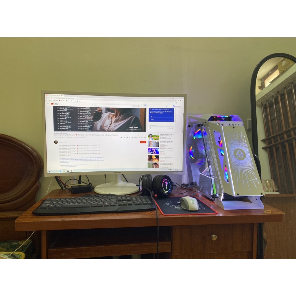 Màn Hình Máy Tính SAMSUNG 32 inch cong qua sử dụng đẹp keng