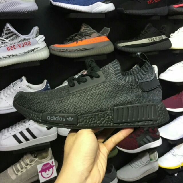 Giày thee thao Adidas NMD Pitch Black
