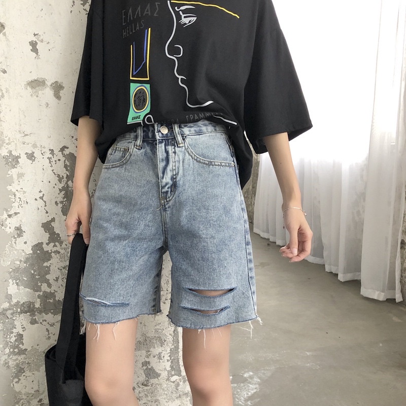 Quần Bò,Quần short jean bò nữ rách gấu dáng ngố lửng ống rộng chất bò trơn mềm dày sịn.