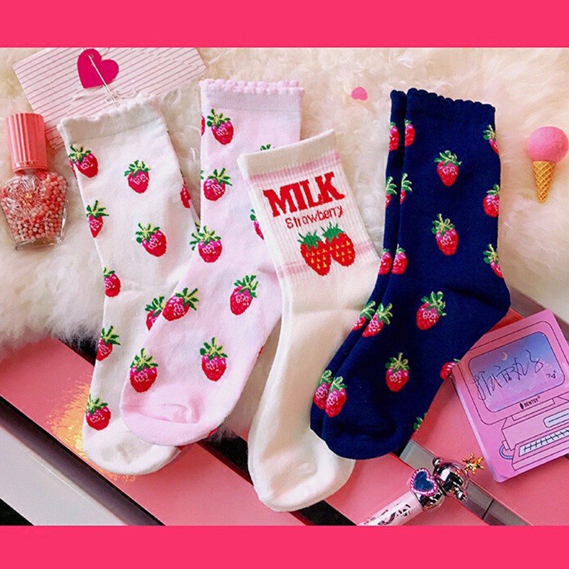 Tất Cotton hoạ tiết dâu tây đáng yêu