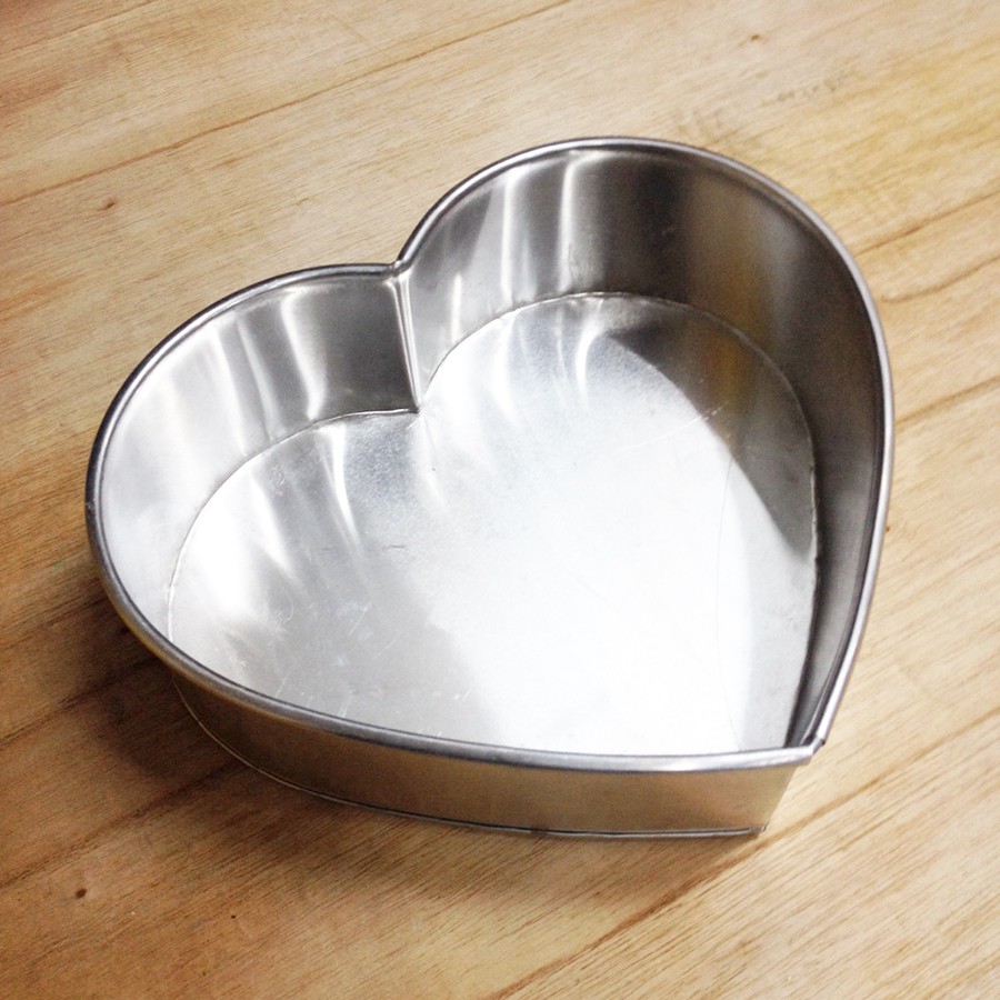 Khuôn Nhôm Trái Tim Đế Liền/ Khuôn gò sử dụng nướng bánh, không làm rau câu