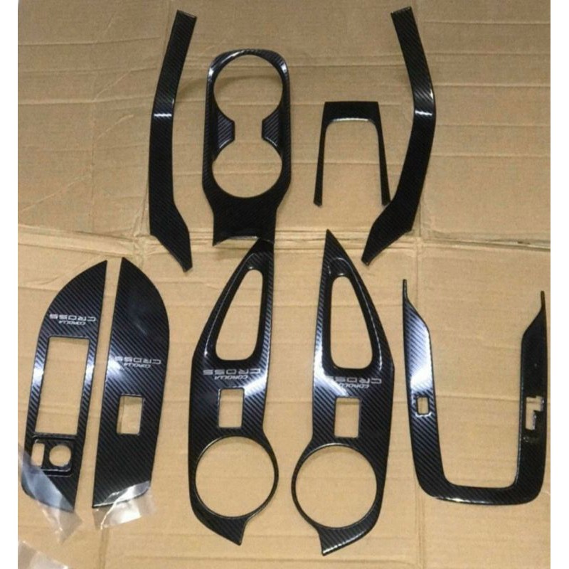 Bộ ốp nội thất vân cacbon xe Toyota Corolla Cross