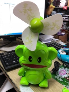 Quạt sạc usb Hello Kitty