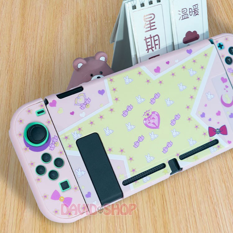 Bộ ốp thân máy &amp; case Joy-Con Sailor Moon hãng Akitomo cho Nintendo Switch