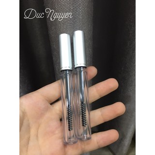 Mascara-chuốt mi đựng dầu dừa nắp bạc