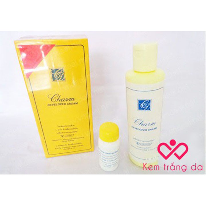 Kem tắm trắng Charm vàng