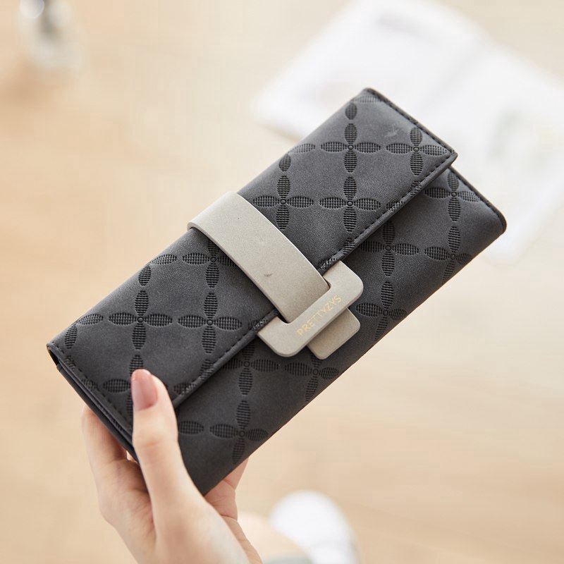 Ví dài kiểu dáng thời trang dành cho phái nữ