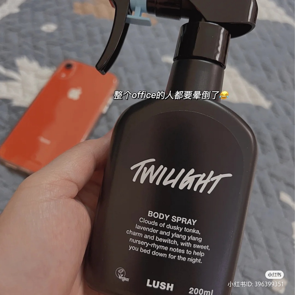 Xịt thơm toàn thân LUSH Body Spray
