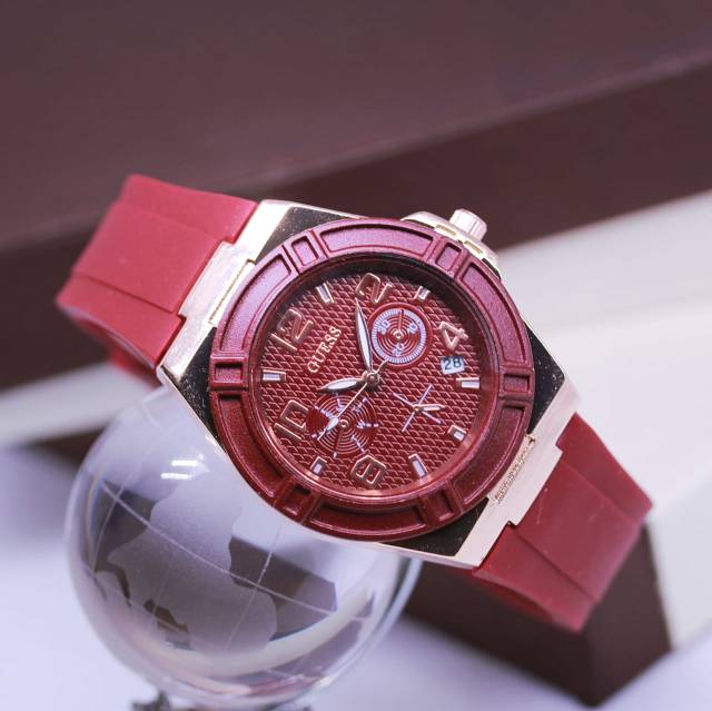 Guess Đồng Hồ Dây Cao Su Thời Trang Cho Nữ