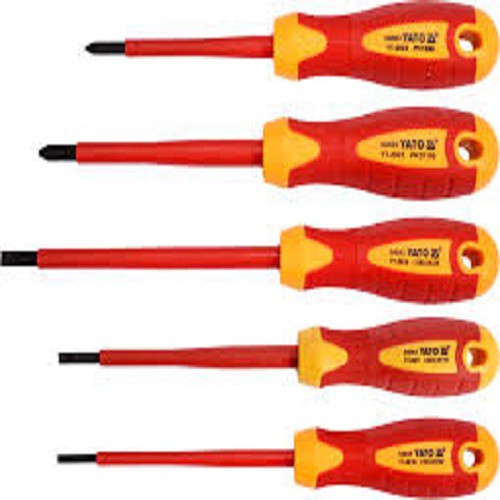 Bộ tua vít cách điện tổng hợp 5 chi tiết Yato YT-2827