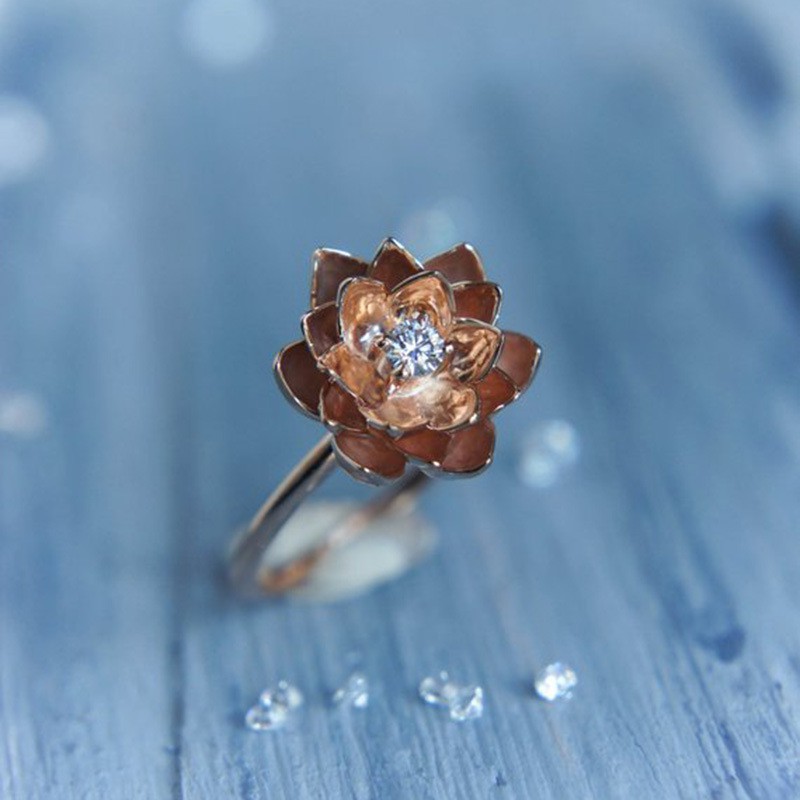 Japan and South Korea small fresh flower ring fashion ladies zircon ring