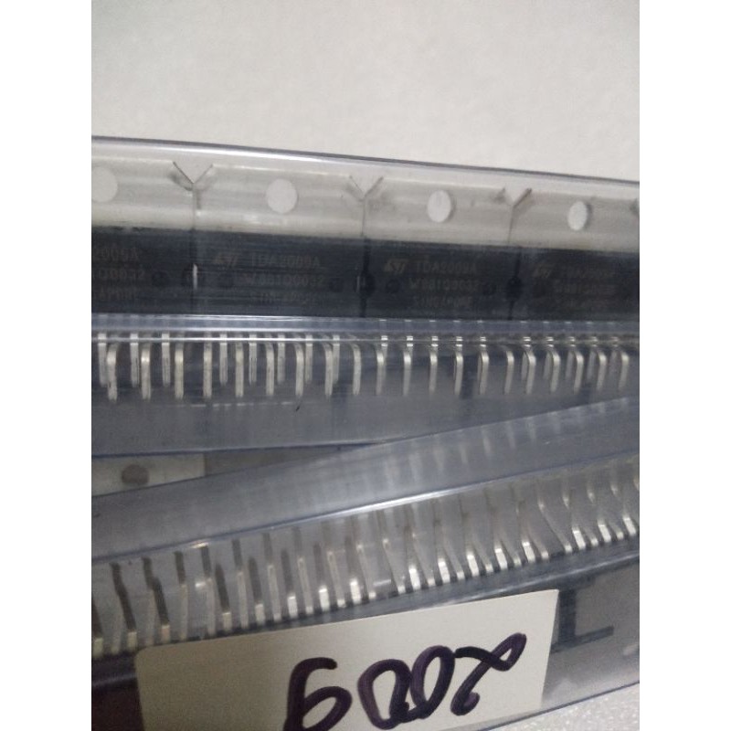 IC công suất TDA2009