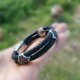 Vòng tay charm đôi da cá đuối Thái lan